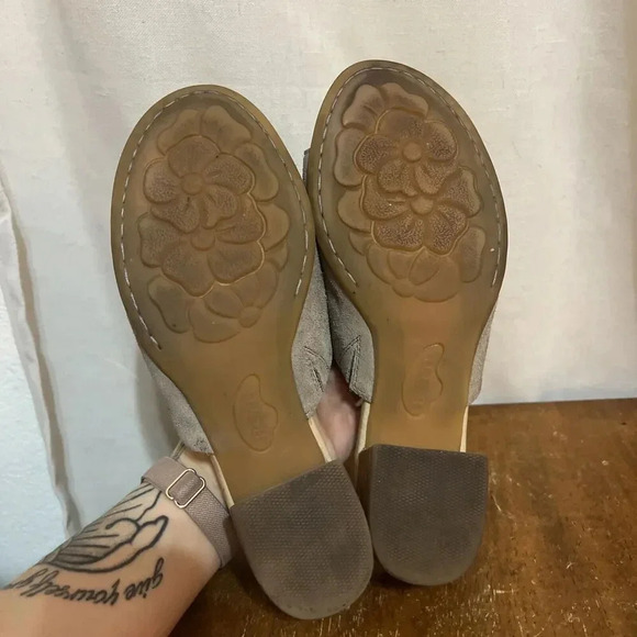 BORN Platform Slide Sandals Womens Size 7 Leather Suede Block Heel Open Toe Chic - Picture 5 of 11